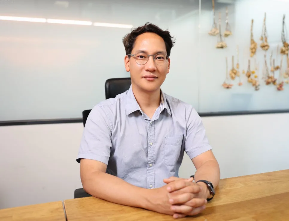 《[《月刊人物》专访] CEO Younghyun Jung："基于AI伦理的创新AI技术与解决方案…"》的文章配图